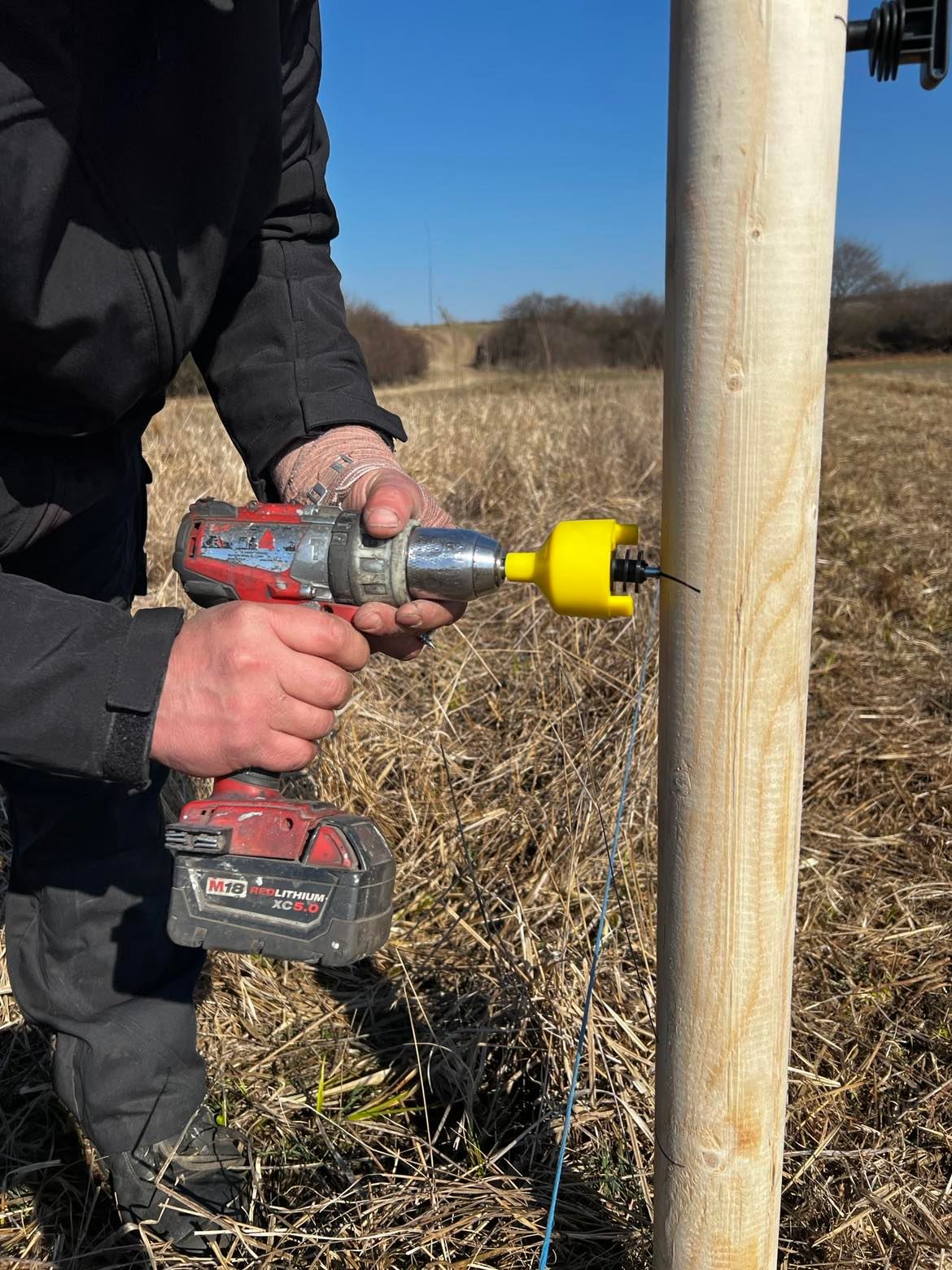 infiletat izolatori gard electric infiletat izolatori gard electric