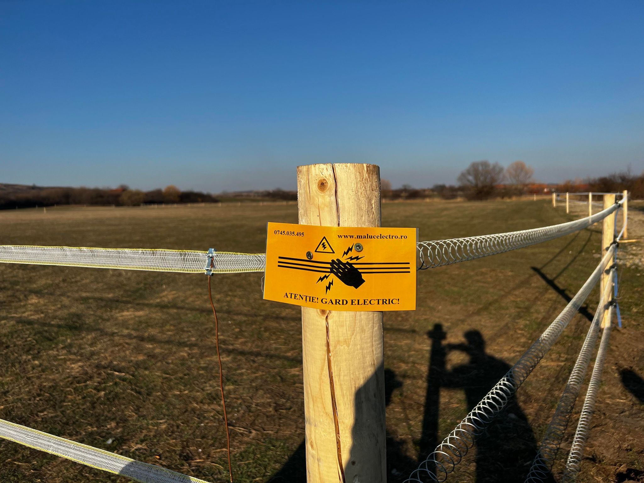placuta de avertizare gard electric placuta de avertizare gard electric